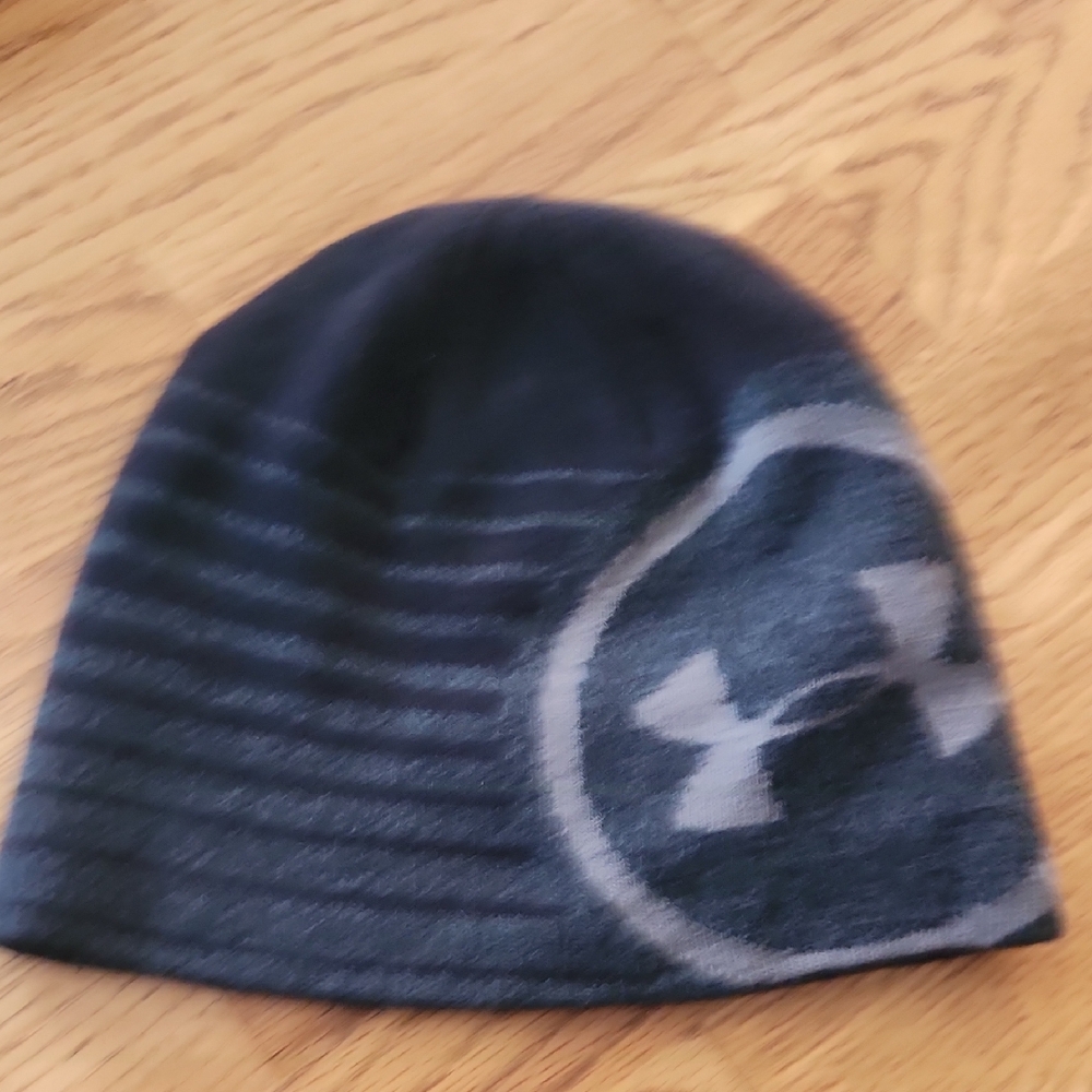 Boys Under Armour beanie